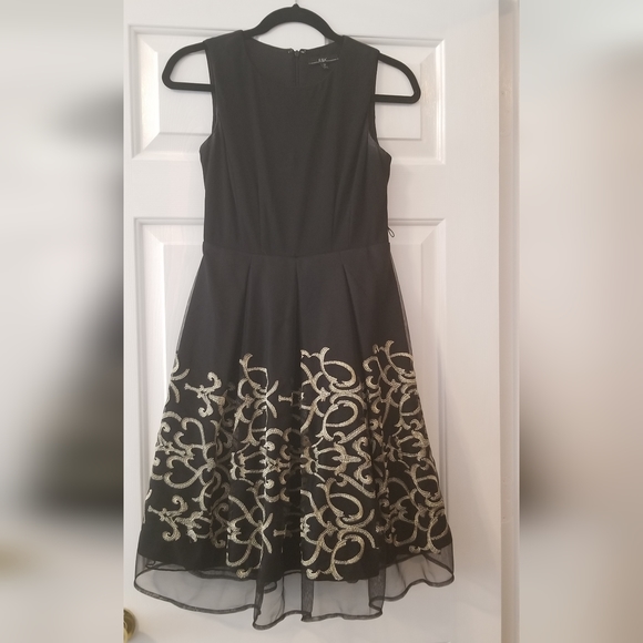 Beautiful Cocktail Dress - Picture 2 of 4